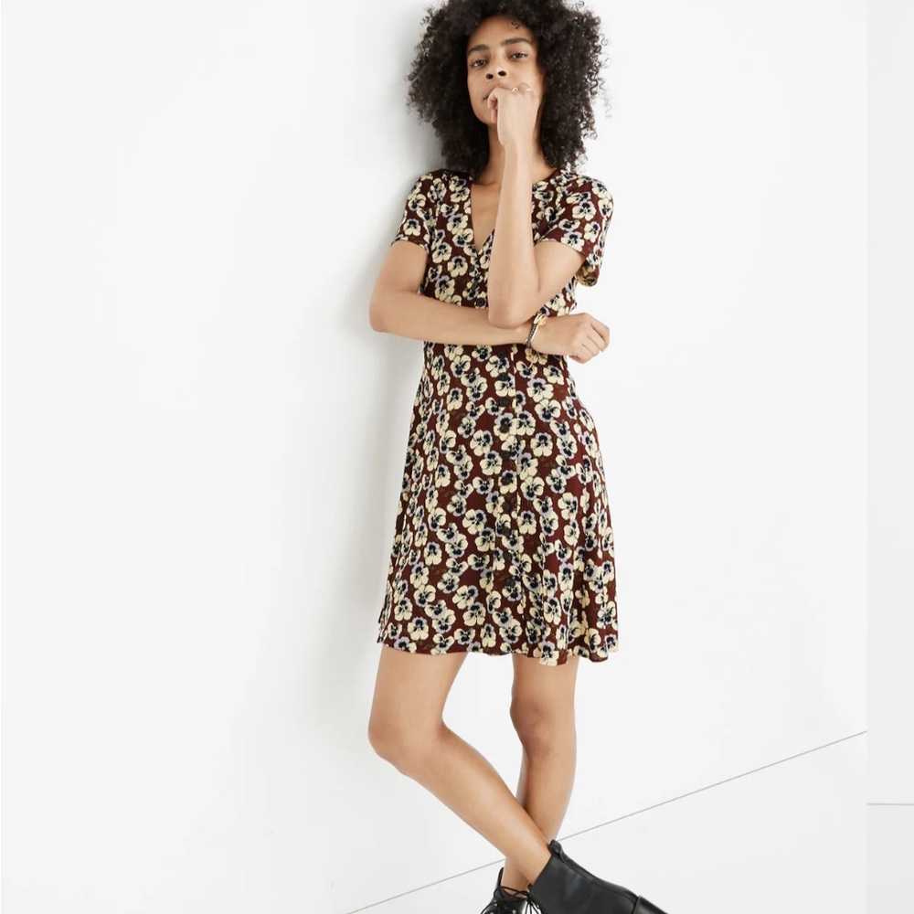 Madewell button wrap dress in viola floral - Picture 2 of 12